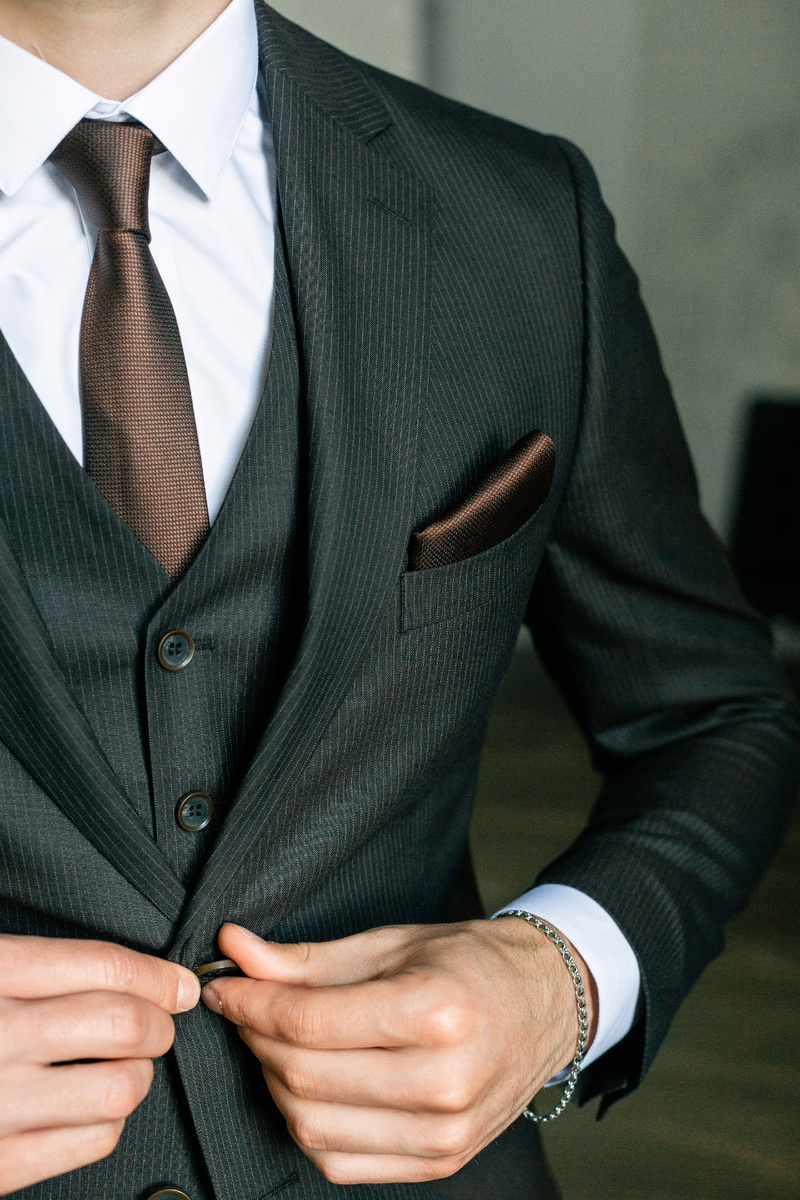 Мужской классический костюм 3-ка черный в полоску Mazaltovman