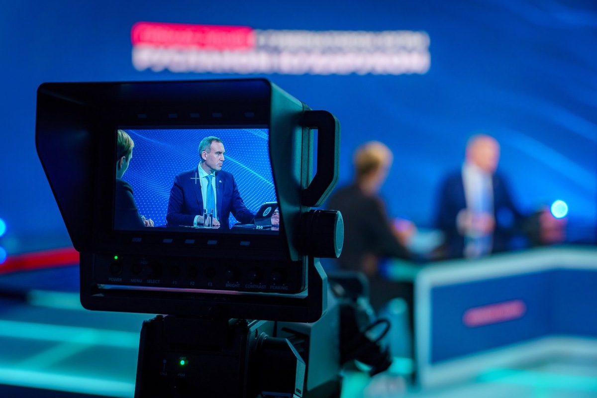    В Югре расселят более 1700 аварийных домов