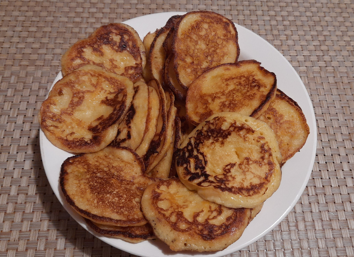 Напекла оладьев с тыквой, очень вкусные получились.