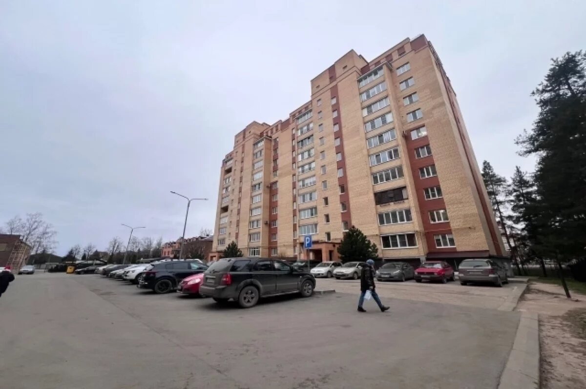    Жители псковских многоэтажек остаются в подвешенном состоянии