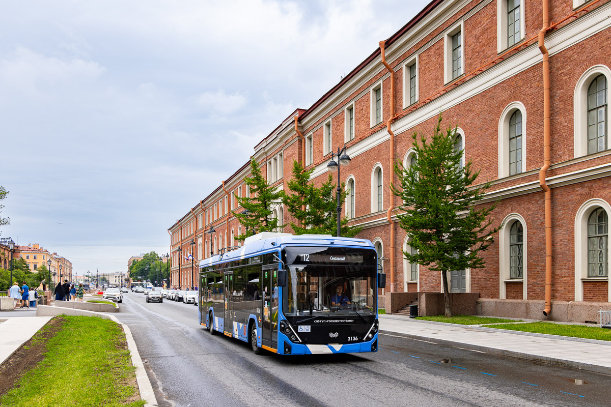 Троллейбус с увеличенным автономным ходом БКМ 32100D "Ольгерд" в Санкт-Петербурге. Источник фото - transphoto.org