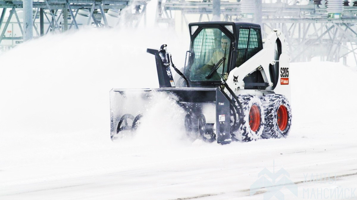    Руслан Кухарук напомнил муниципалитетам о нормативах по уборке снега