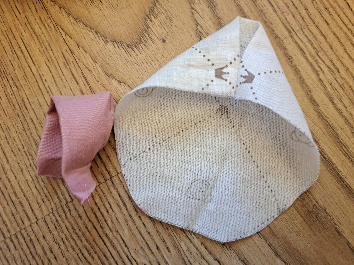 Если соберетёсь шить, лучше берите то, что не мнётся