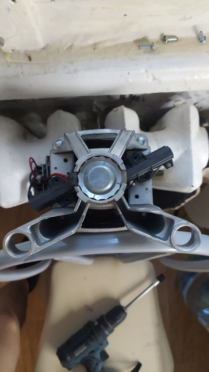 Электромотор стиральной машины