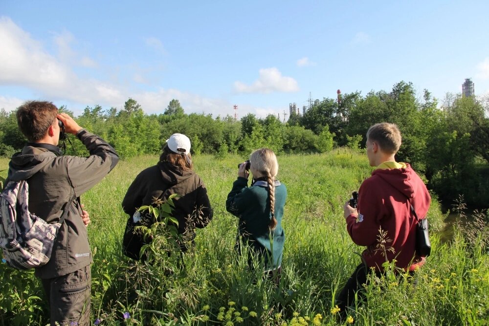    "Стрижи" захотели изучить флору и фауну в СЗЗ предприятия Фото: Эко-отряд "Стрижи"/ Галина Матвеева