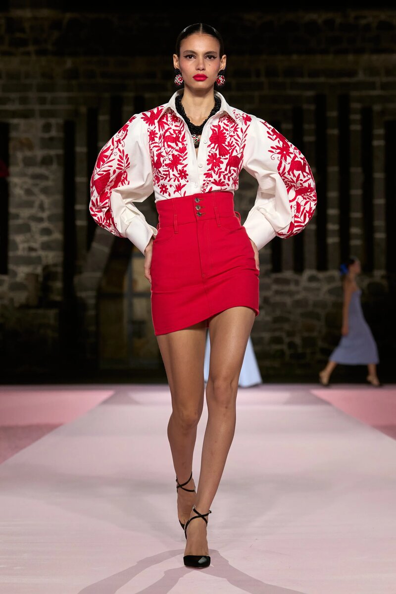 Carolina Herrera Resort 2025