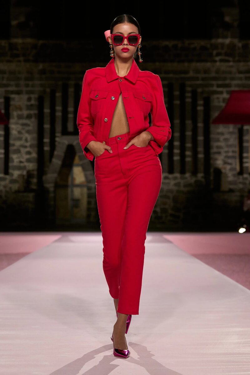 Carolina Herrera Resort 2025