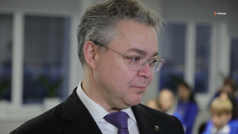    Глава Ставрополья поздравил первых кавалеров краевой медали Фото: Дмитрий Ахмадуллин / / ИА «Победа26»