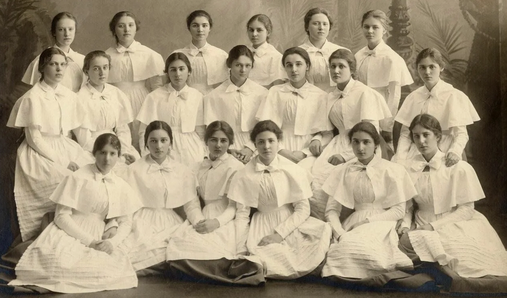 Благородные девицы