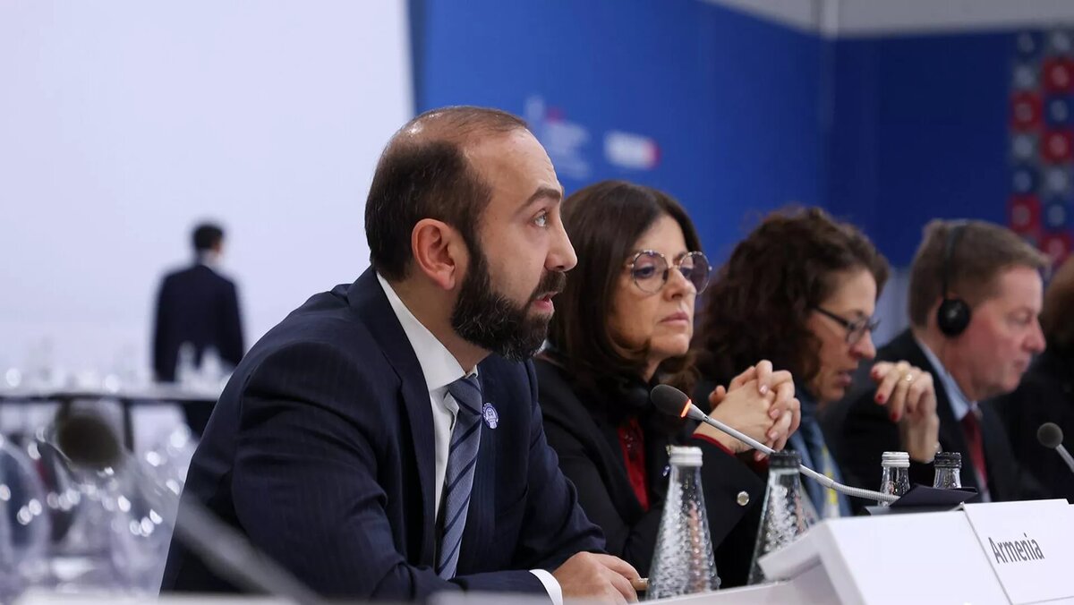 © Photo : official site of MFA of RA