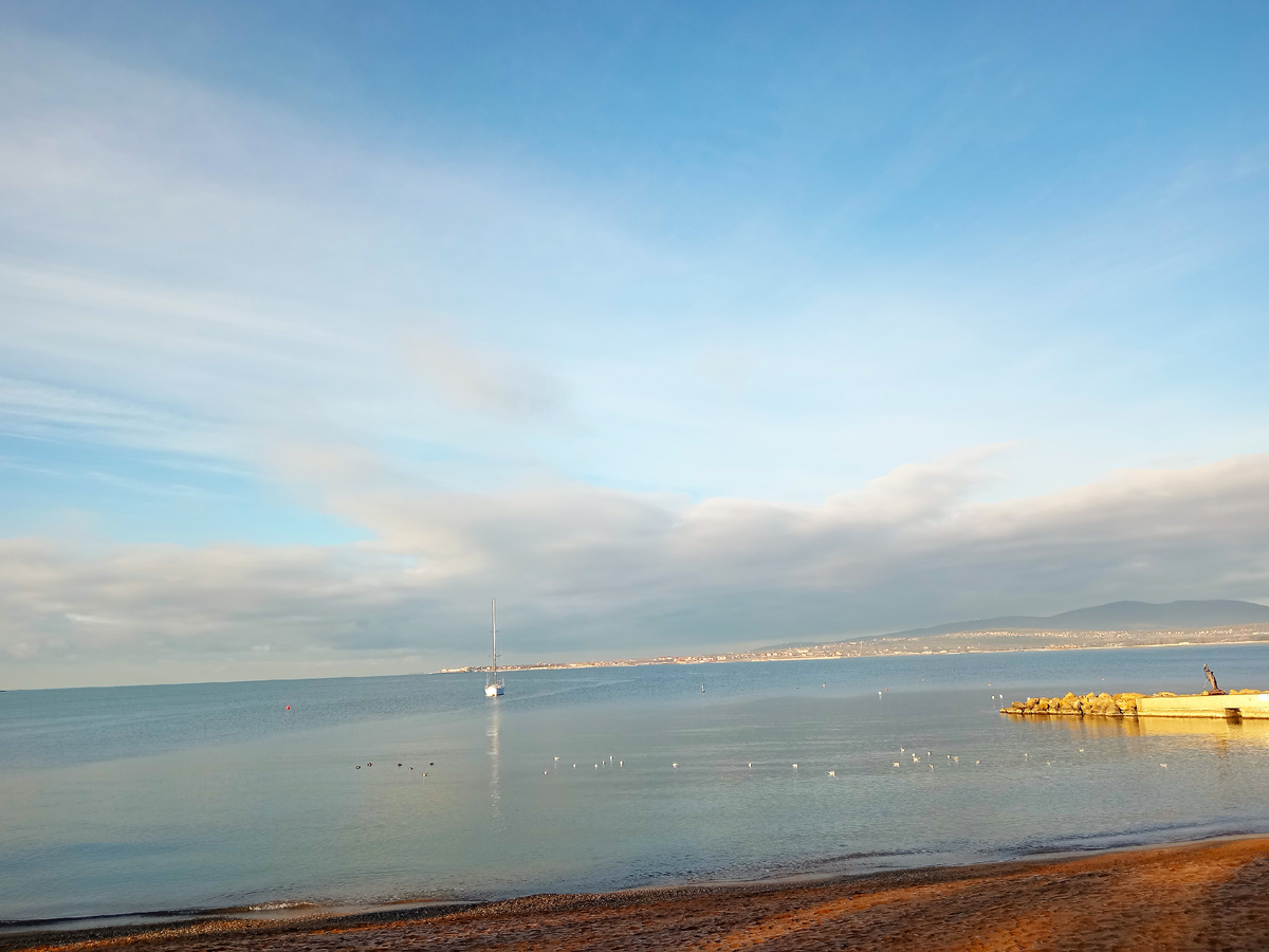 Яхта, море, горы, Геленджик, бухта 