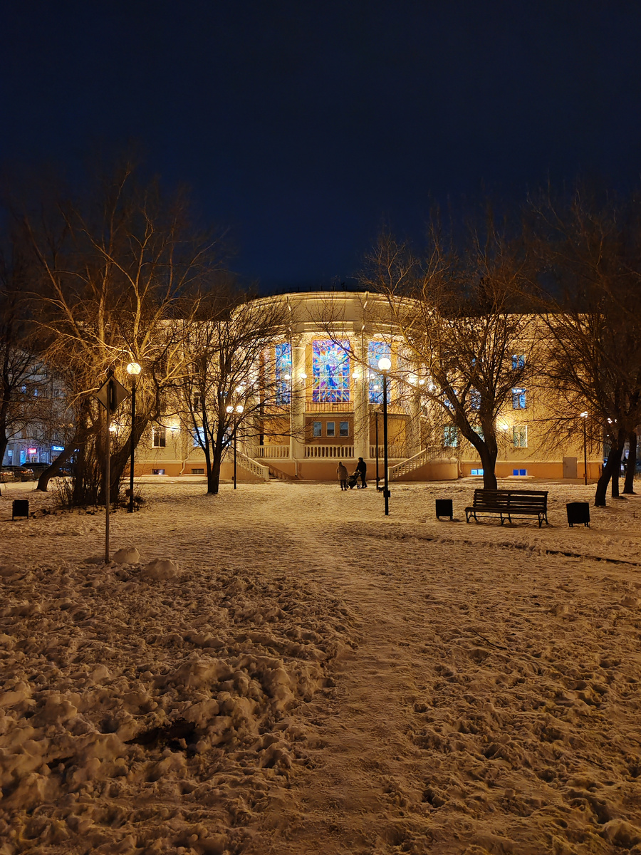 Люблю наш театр. Жаль, недостатки исправлять не хотят, а только делают хуже. 