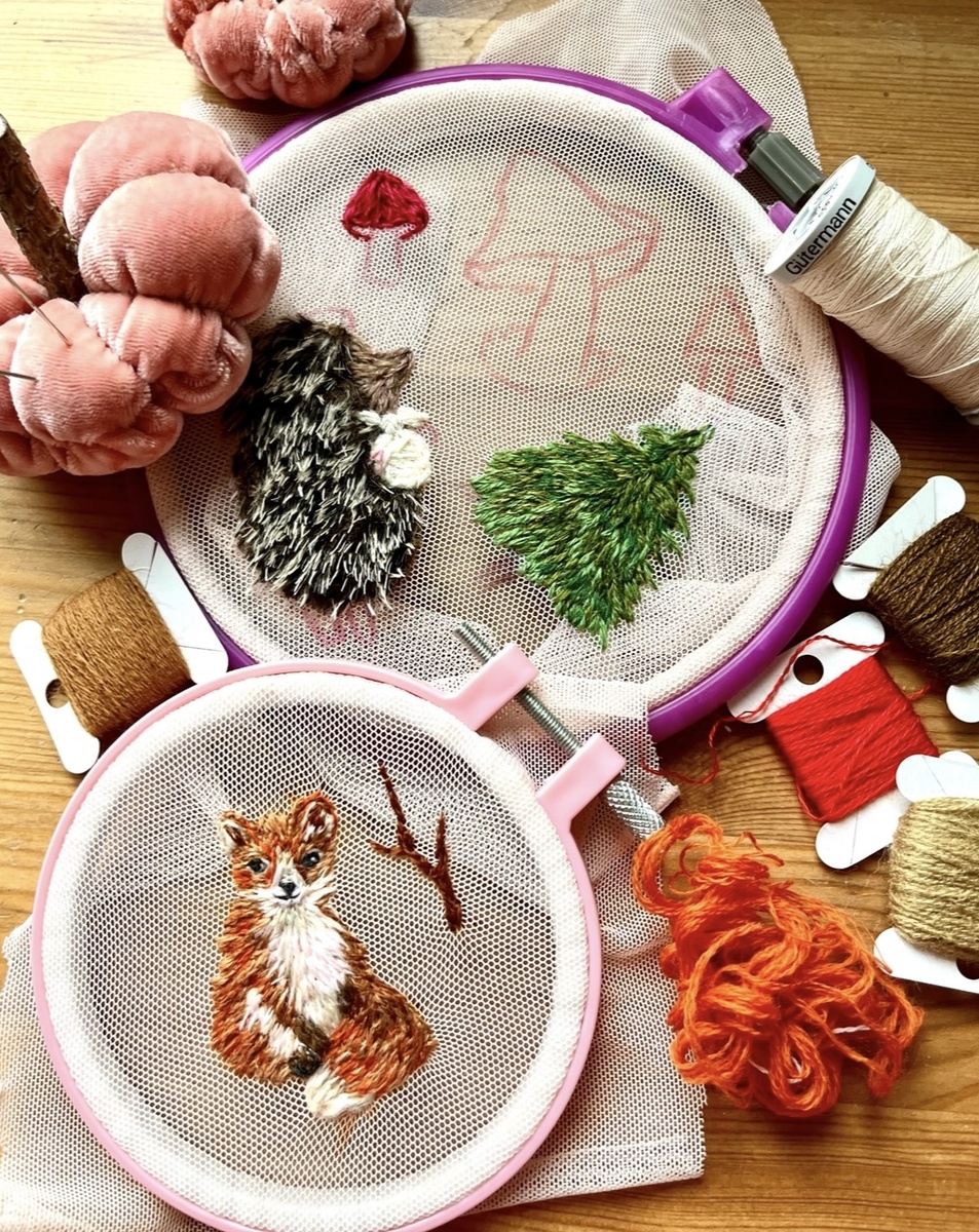 Вышивка гладью на фатине