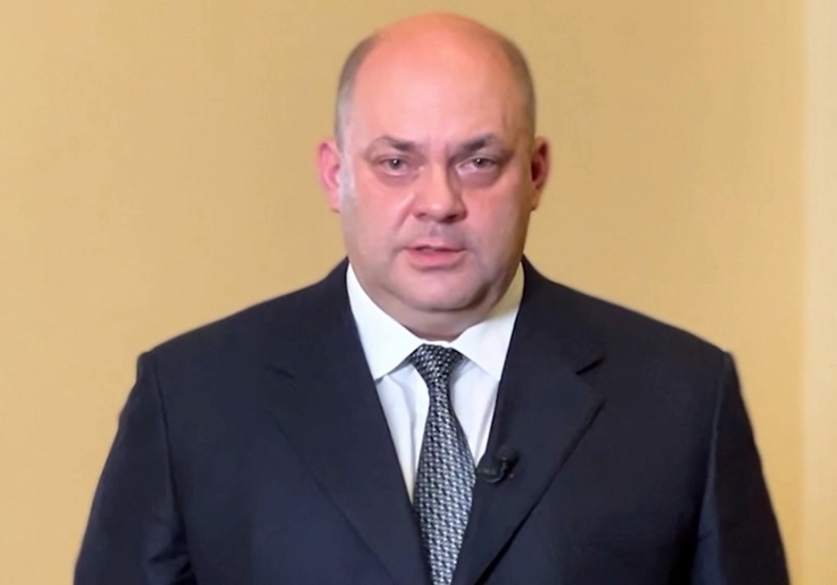    Ушедший с поста губернатора Курской области Алексей Смирнов записал видеообращение к жителям
