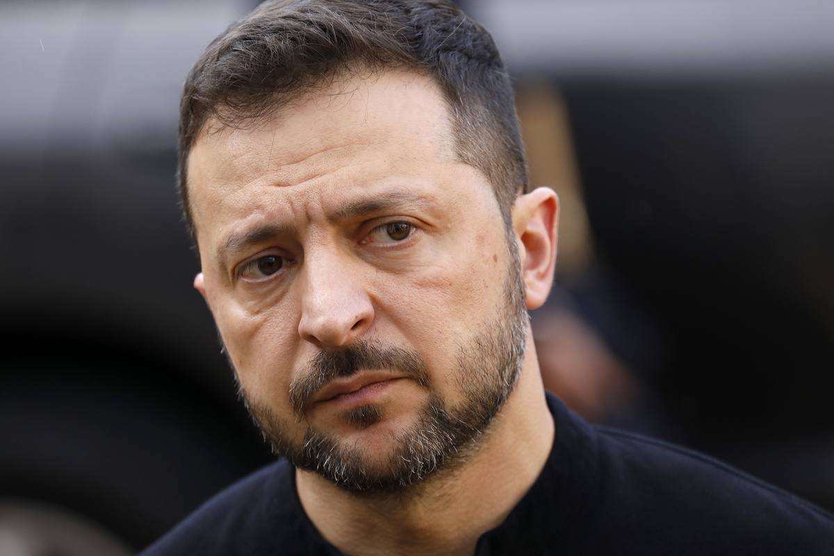     Владимир Зеленский / Gettyimages.ru / Antoine Gyori - Corbis / Corbis