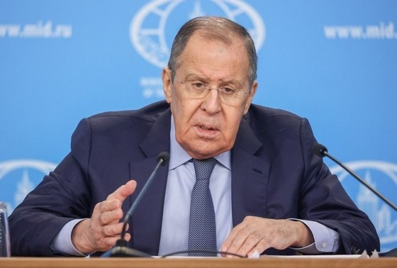    Сергей Лавров