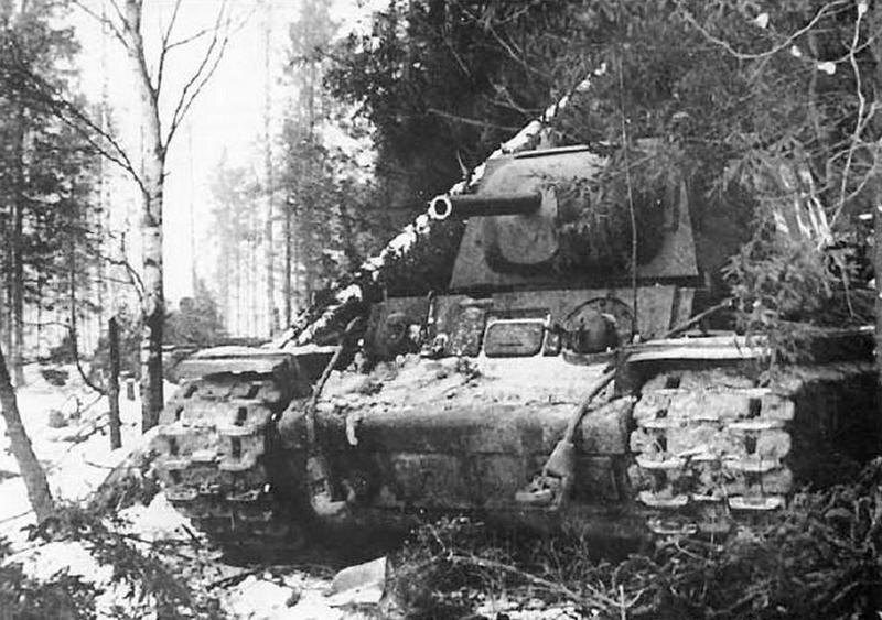 Танк КВ-1 производства ЛКЗ выпуска сентября 1941 года из 123-й танковой бригады