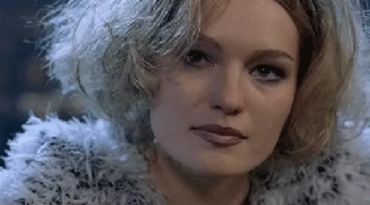 Фрагмент из фильма "Антикиллер", актриса Виктория Толстоганова в роли Тамары