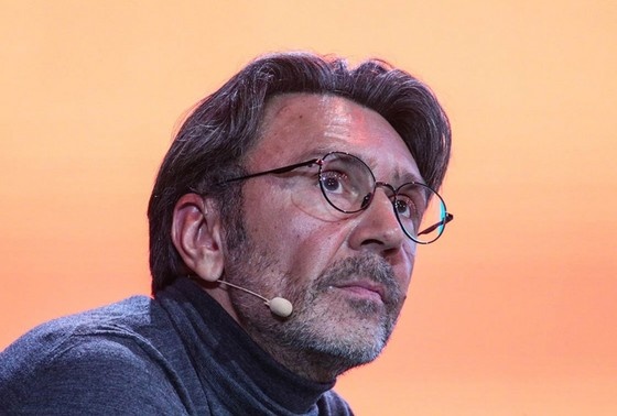    Сергей Шнуров