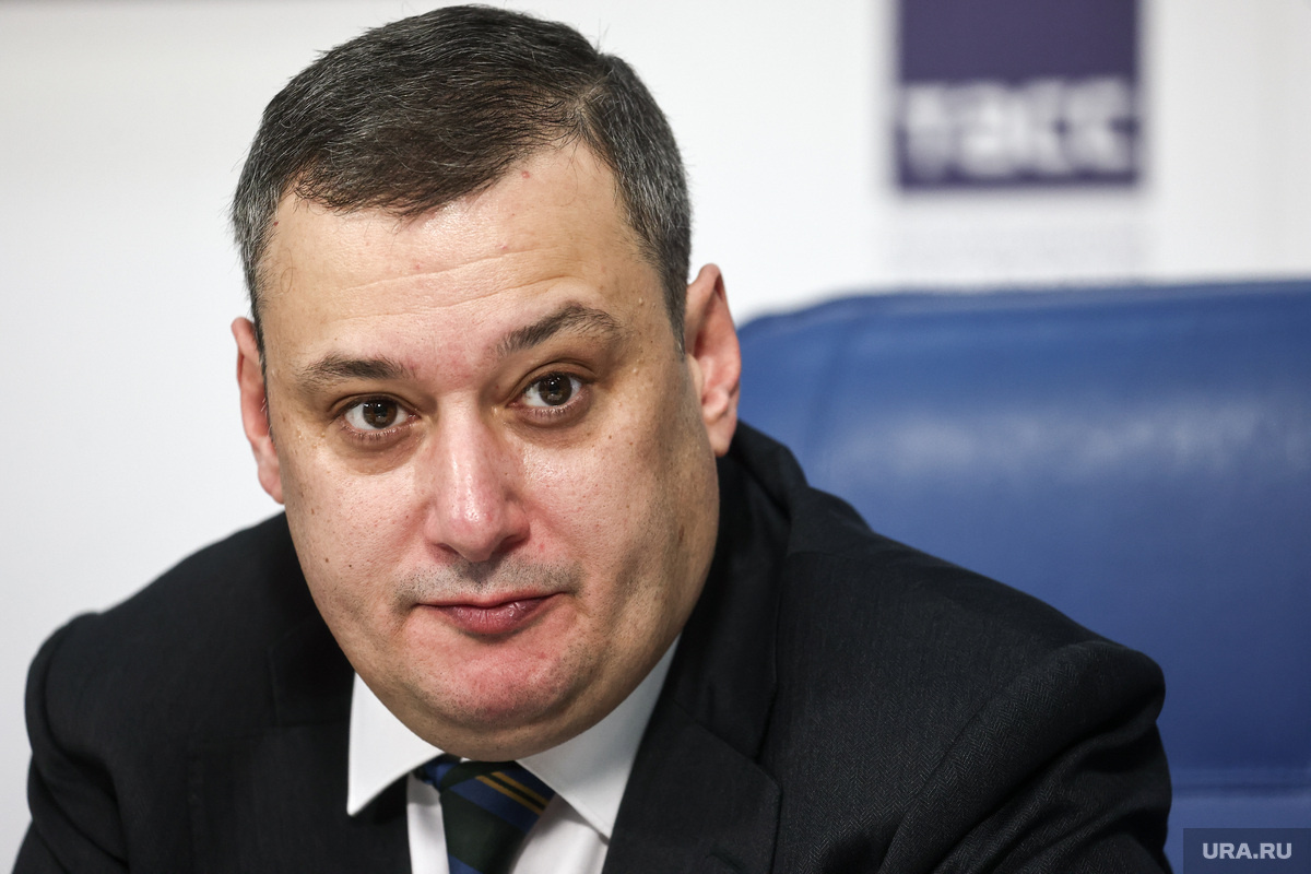 На посту губернатора Хинштейн сменит Смирнова. Фото: Владимир Андреев © URA.RU