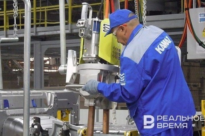 Так, к примеру, в министерстве пояснили, как исполнять требования закона работодателю, который имеет несколько обособленных подразделений. Сергей Афанасьев / realnoevremya.ru