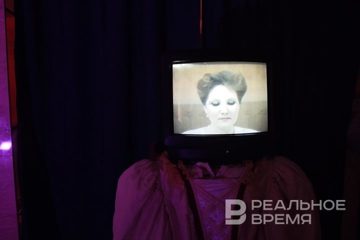 Зиля Сунгатуллина — часть видеоинсталляции. Фото: Радиф Кашапов