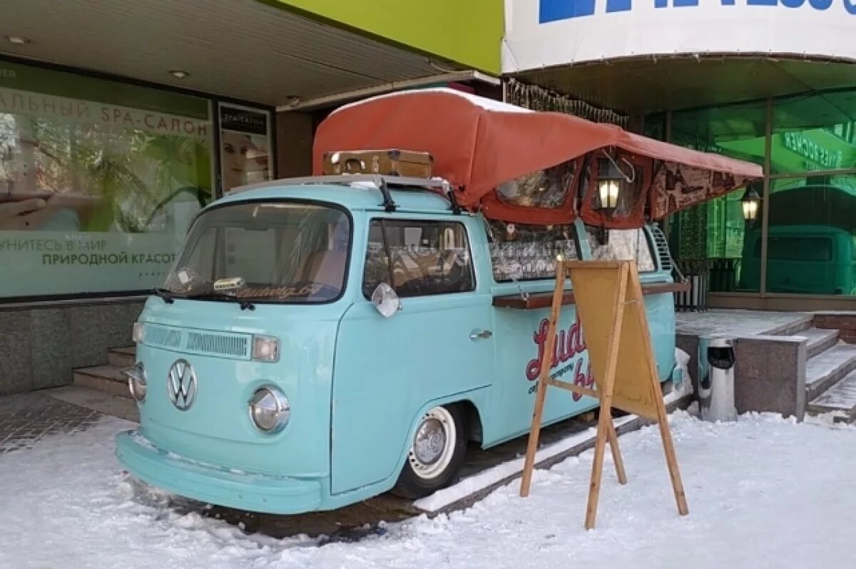    Мэрия Новосибирска обратила внимание на большое количество фудтраков