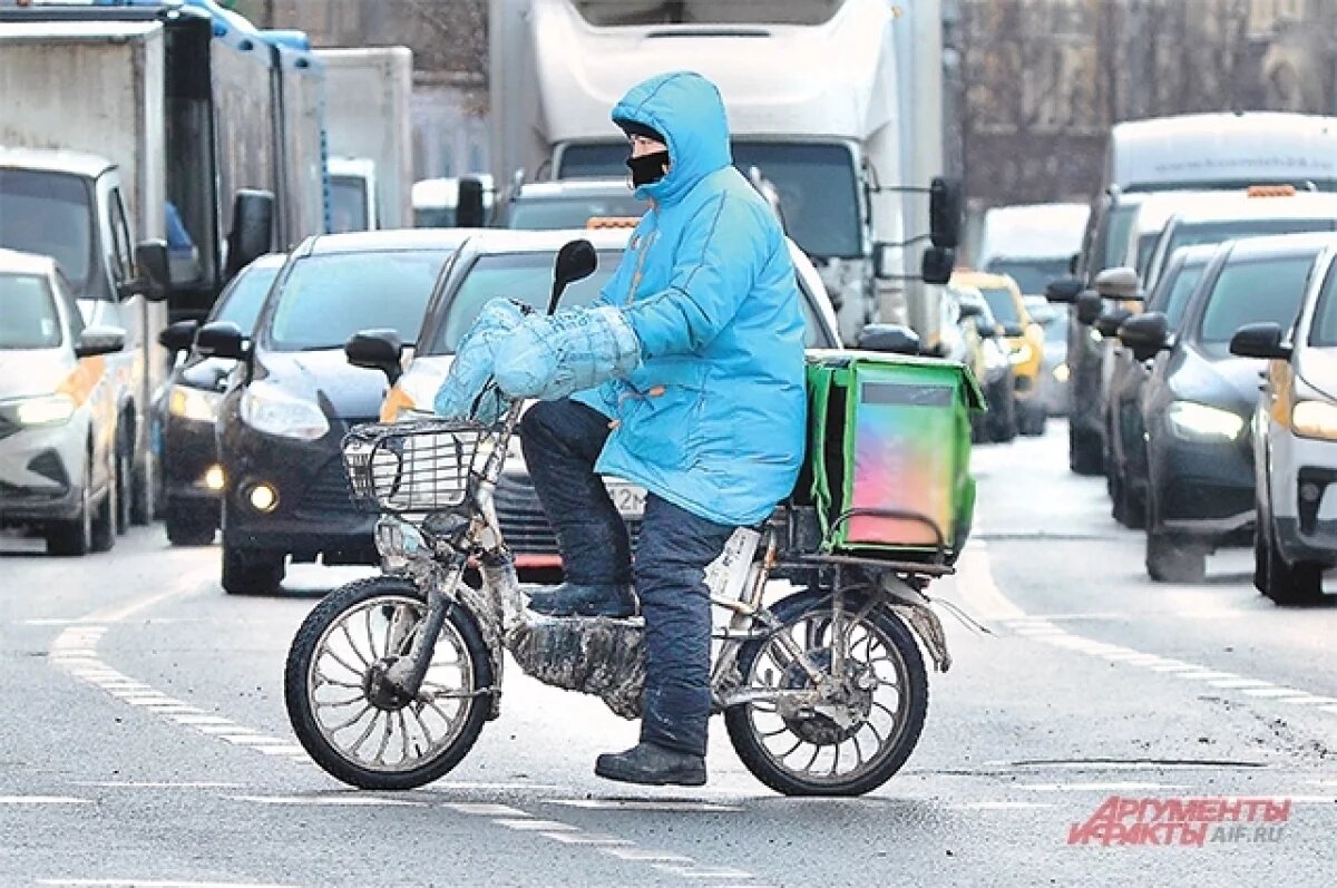    Курьеры в России стали зарабатывать больше врачей и IТ-специалистов