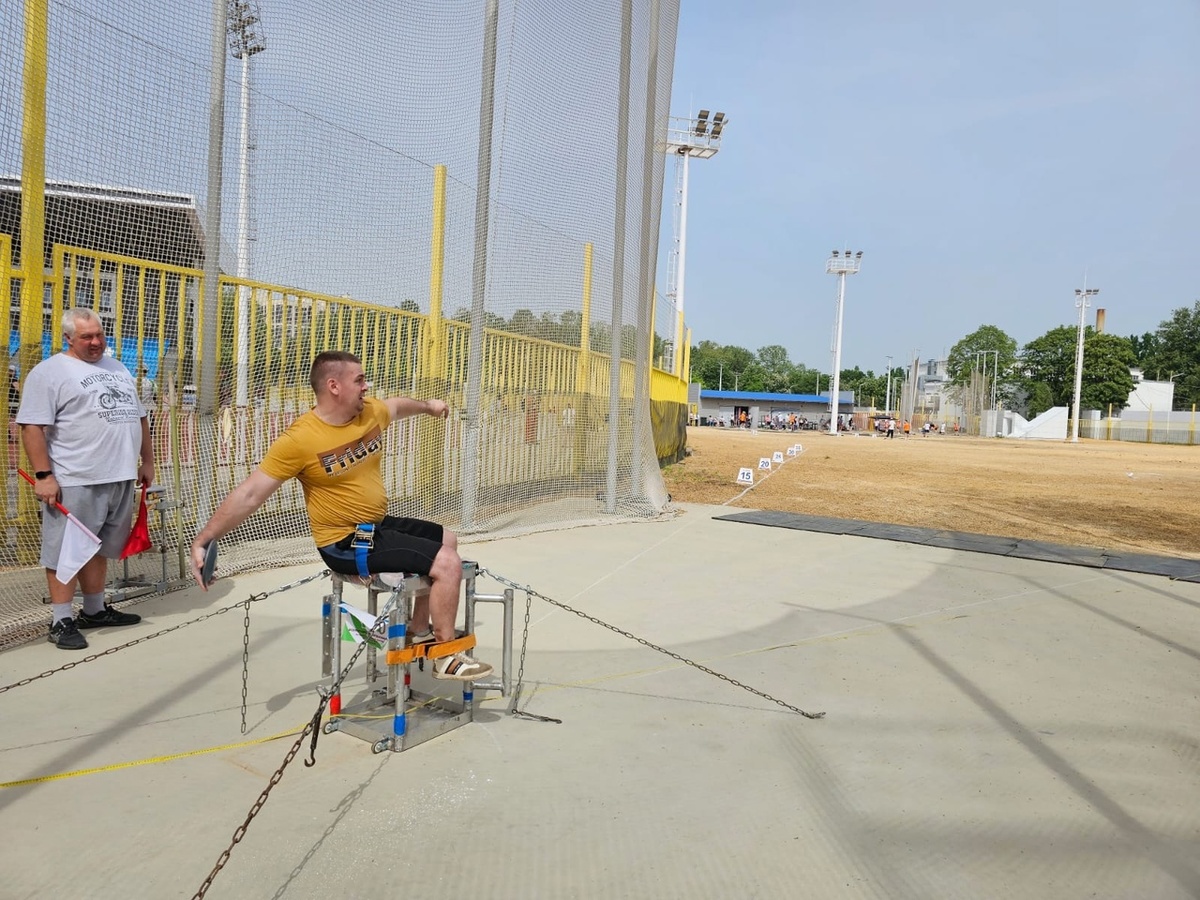 Моя цель: стать Чемпионом России по толканию ядра и метанию диска.