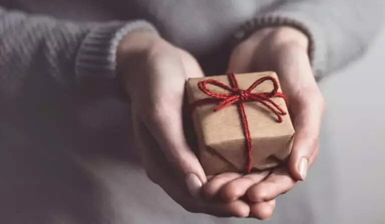    Оренбуржцы с детьми любят дарить подарки чаще других Оренбуржье