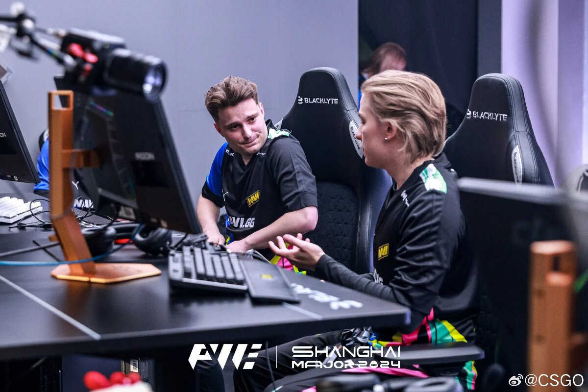 Кто бы мог подумать, что NAVI будут в шаге от вылета из мейджора? | Источник фото: weibo.com   📷