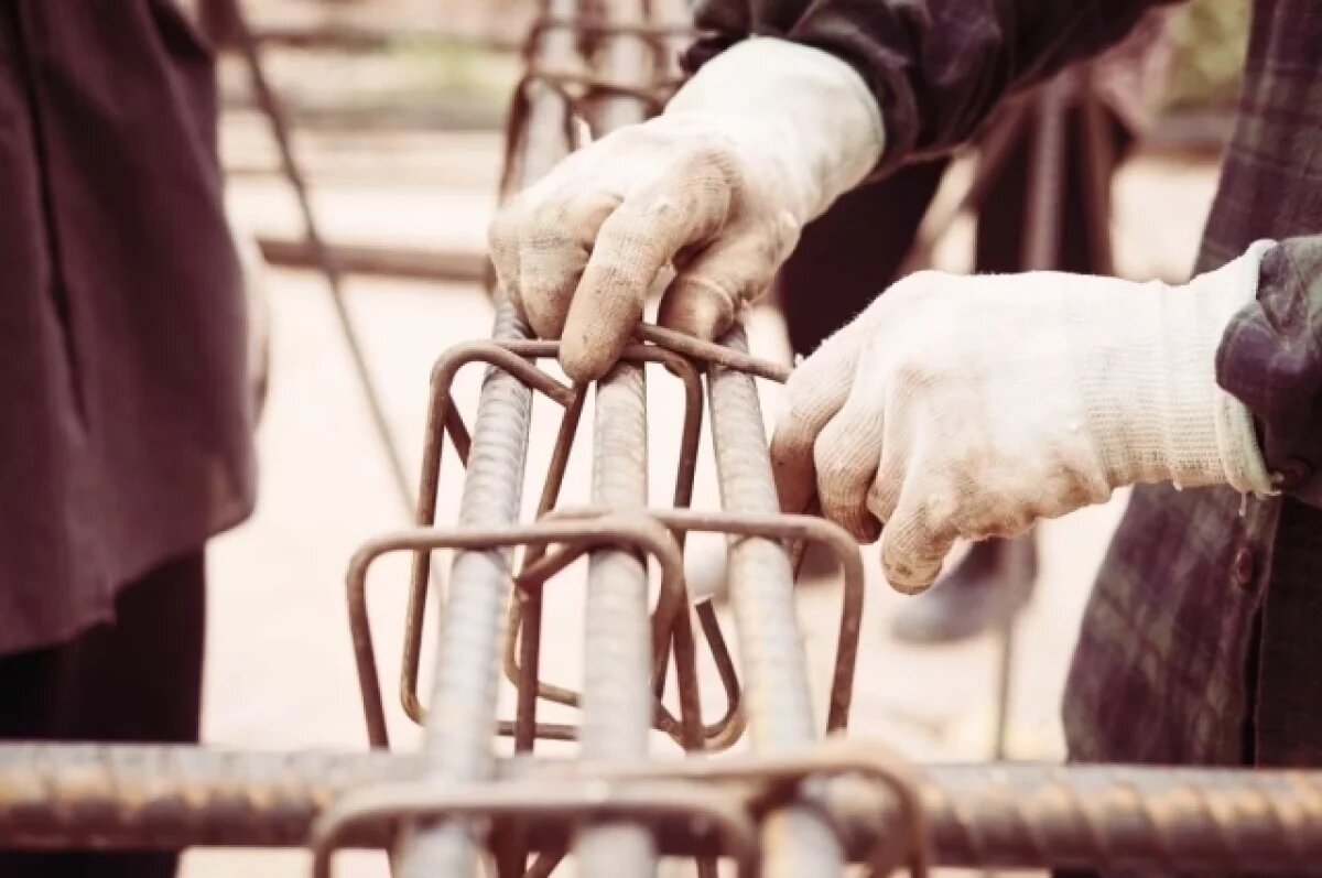    Пока в округе запрет распространяется на восемь видов трудовой деятельности.