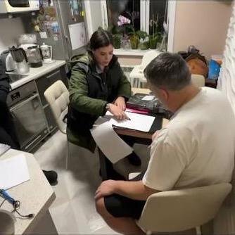 Следственный комитет Иркутской области раскрыл подробности ареста бизнесмена Вагана Саргсяна. Гендиректора фирмы «СоюзСтрой» обвиняют в мошенничестве при проведении капремонта по муниципальному контракту в Балаганске. Ущерб бюджету б действий Саргсяна превысил 30 миллионов рублей.