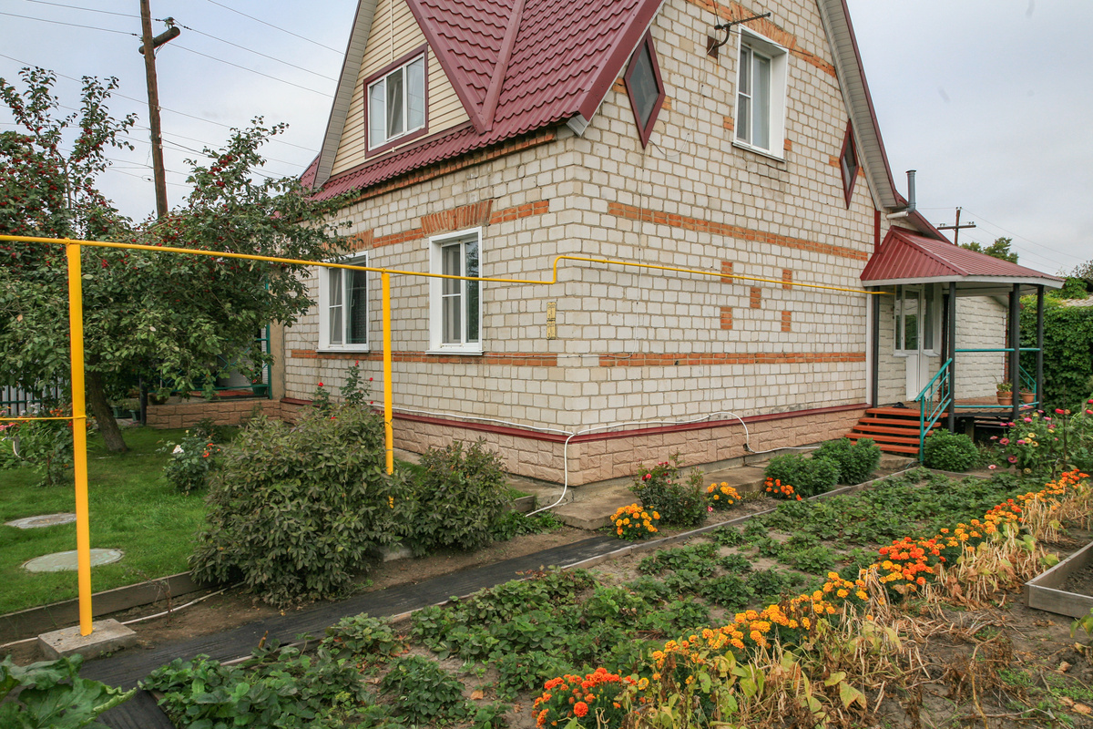 Надземный газопровод на участке. Фото: Gasfoto.ru