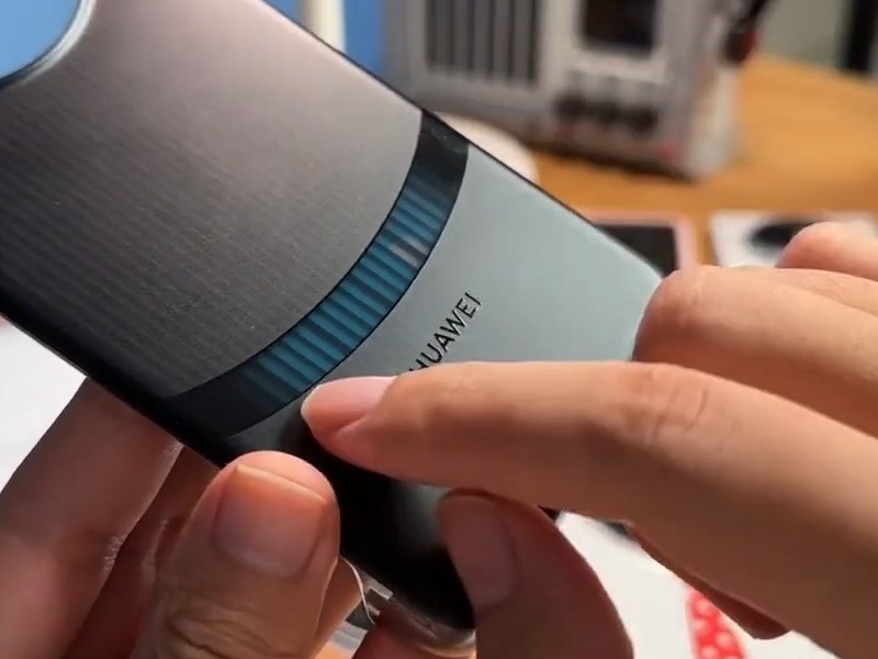    Для HUAWEI Mate 70 и Mate X6 выпущены чехлы с жидкостным охлаждением