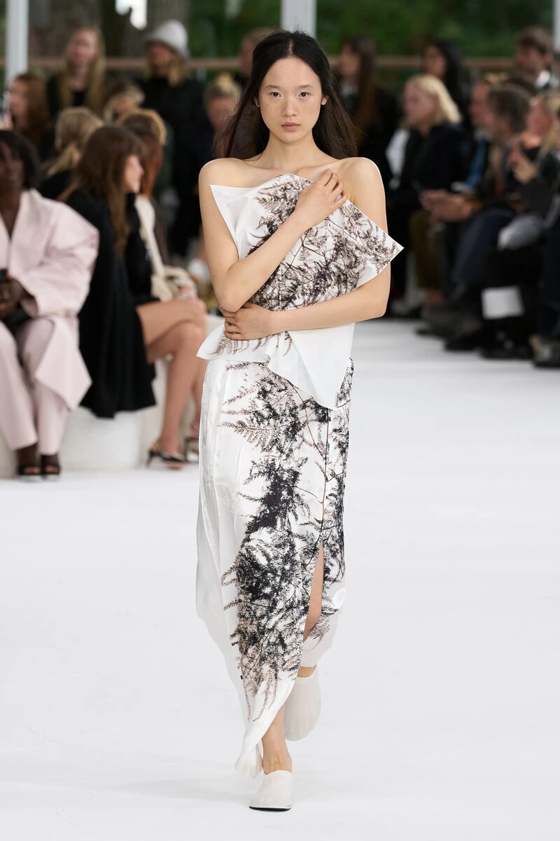 Issey Miyake Spring 2025