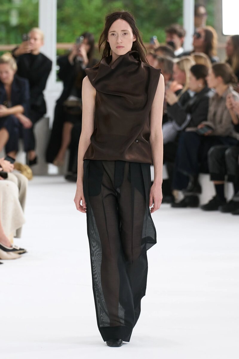 Issey Miyake Spring 2025