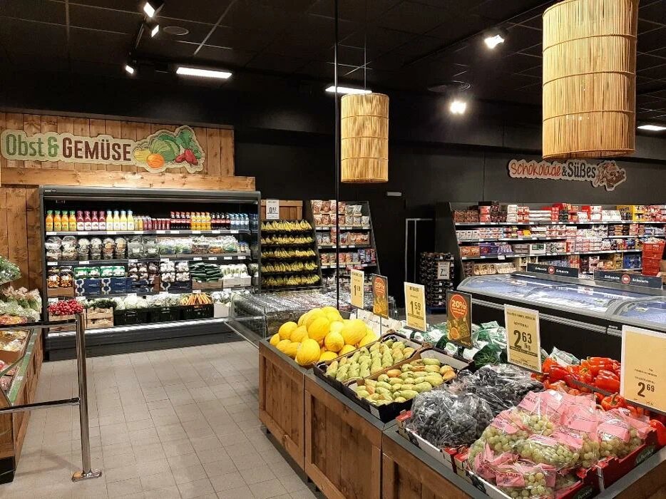 Немецкие продуктовые магазины. Немецкие магазины продуктов. Немецкие магазины продуктов. Супермаркет edeka. Немецкие магазины продуктов.