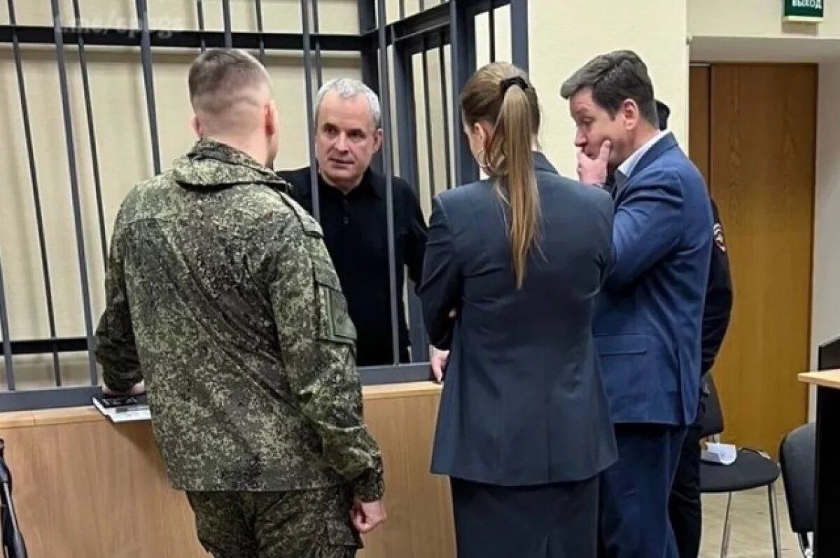    Экс-глава Василеостровского района уйдет на СВО из зала суда