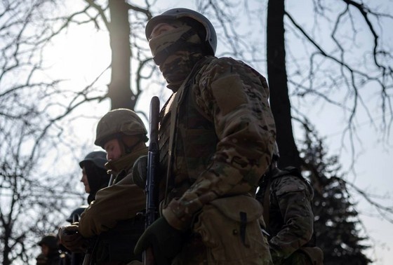    Солдаты ВСУ