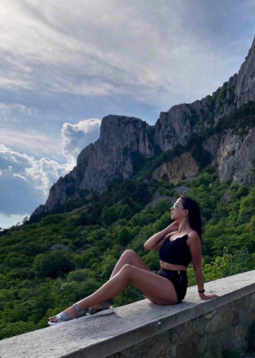 Живописная дорога Старого Севастопольского шоссе.