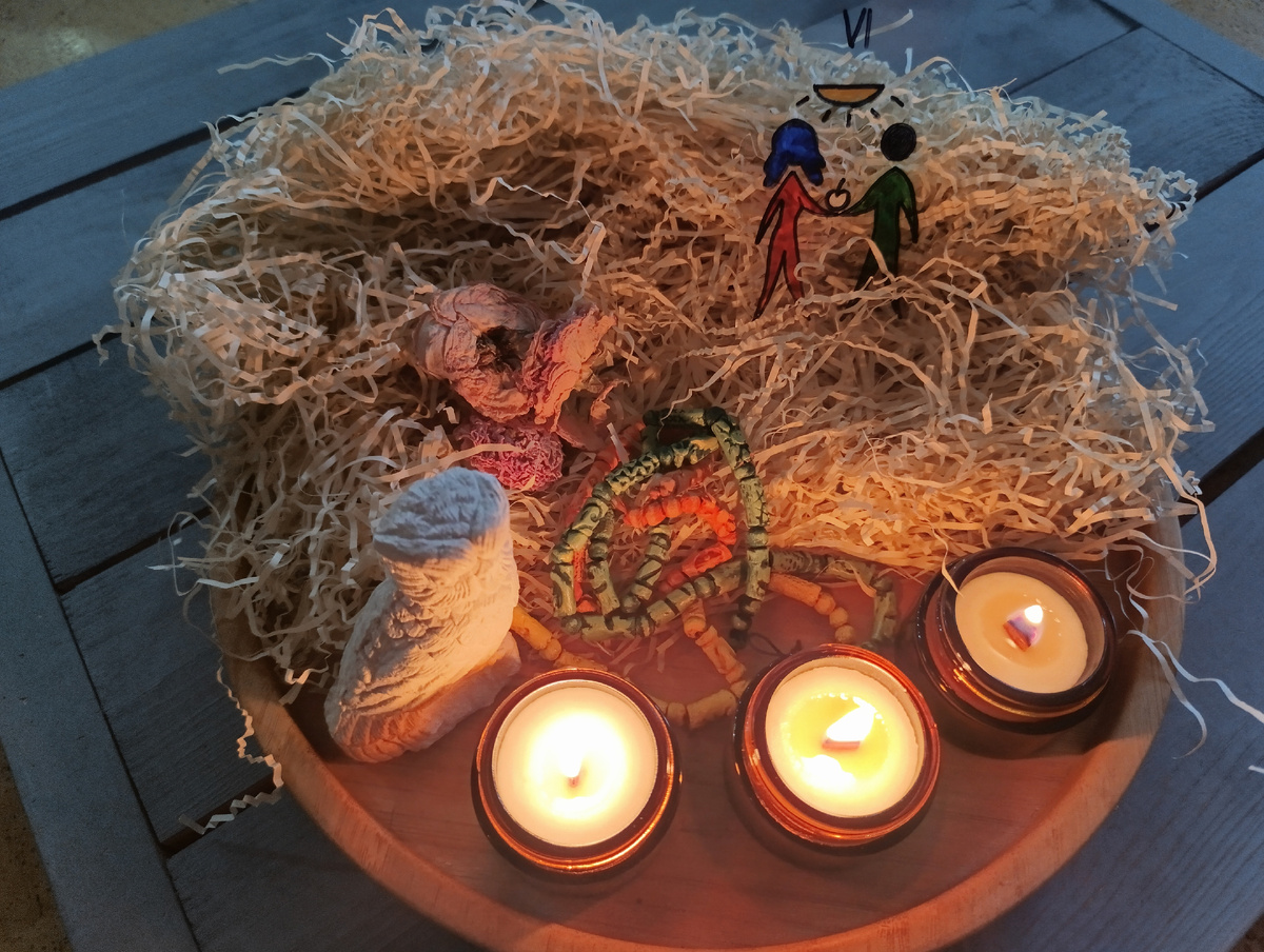 Общая атмосфера расклада - аркан Влюбленные