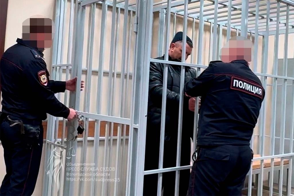    По версии следствия, 3 декабря в квартире на Металлургов 39-летний подозреваемый поругался со своей 51-летней знакомой.