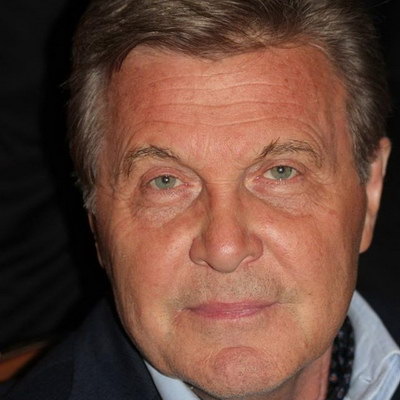     Лев Лещенко превратил «Первую любовь» Ивана Тургенева в новогодний киномюзикл