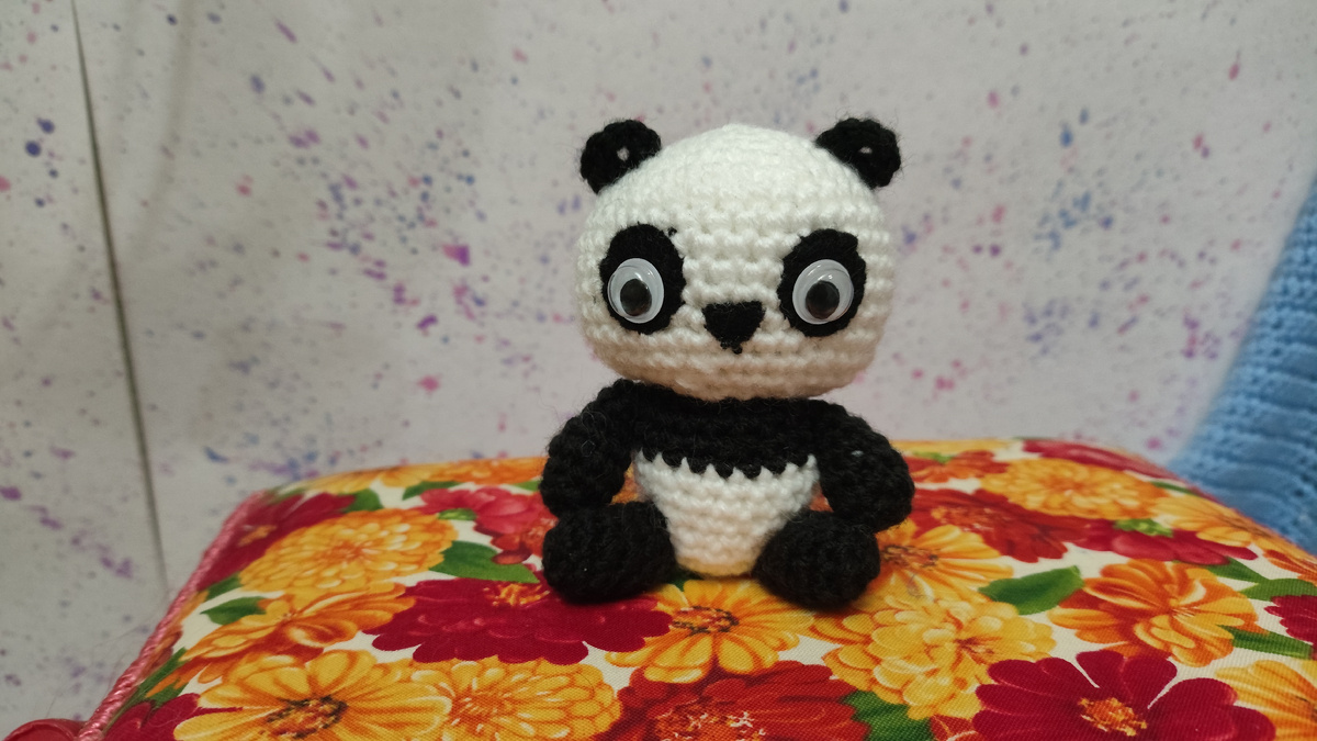 Крошка панда