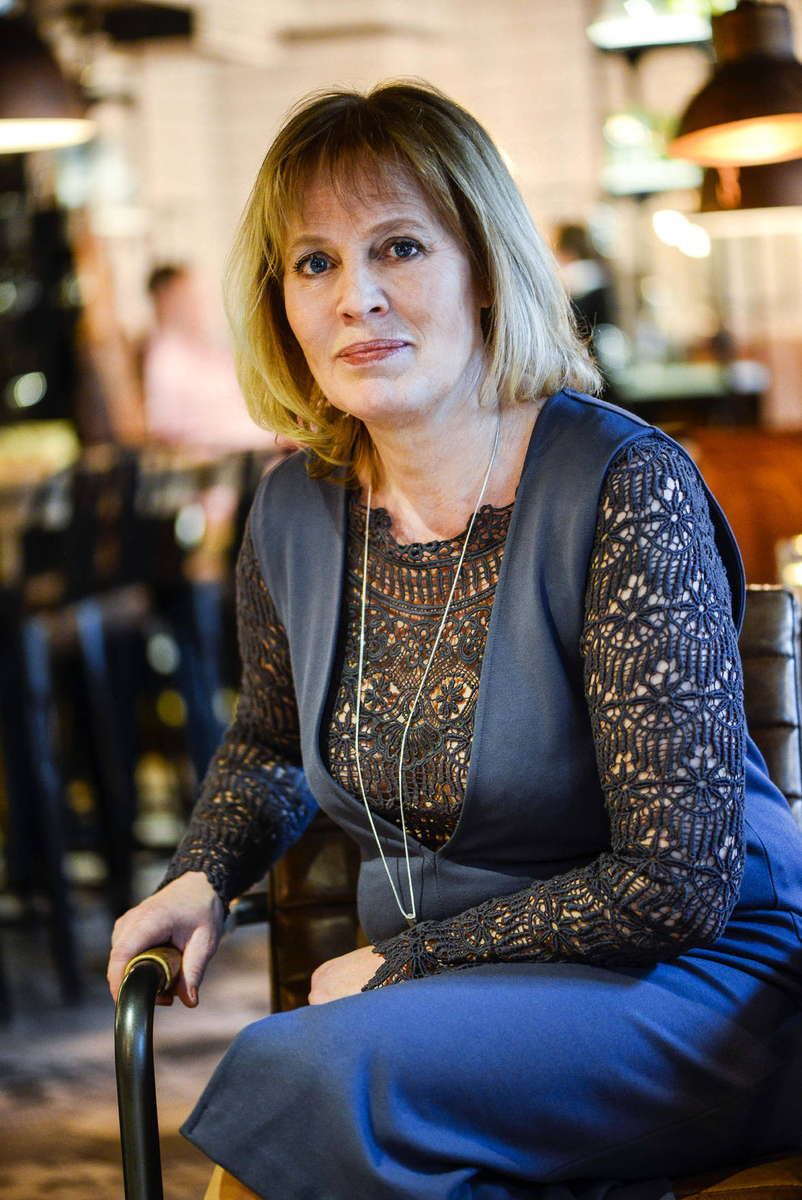 Мариэтт Линдстин, автор. Источник фото: https://www.labirint.ru/now/mariett-lindstin-intervyu/