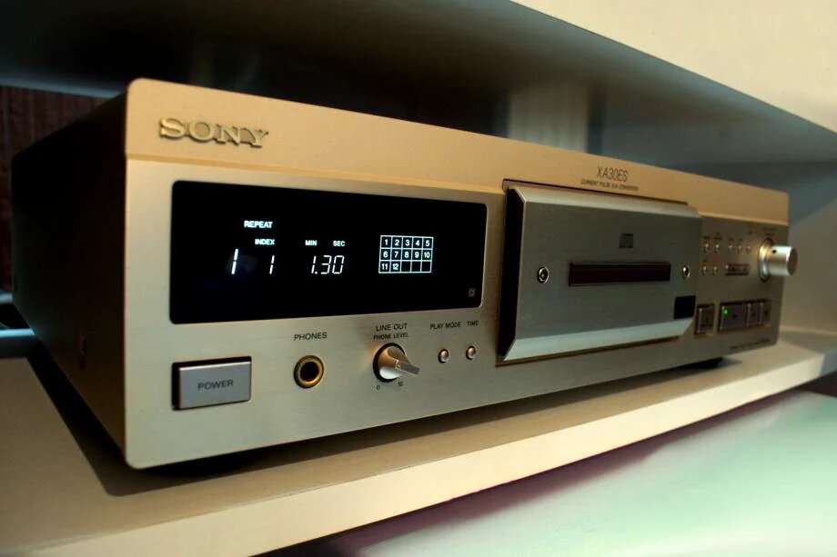 SONY CDP-XA30ES