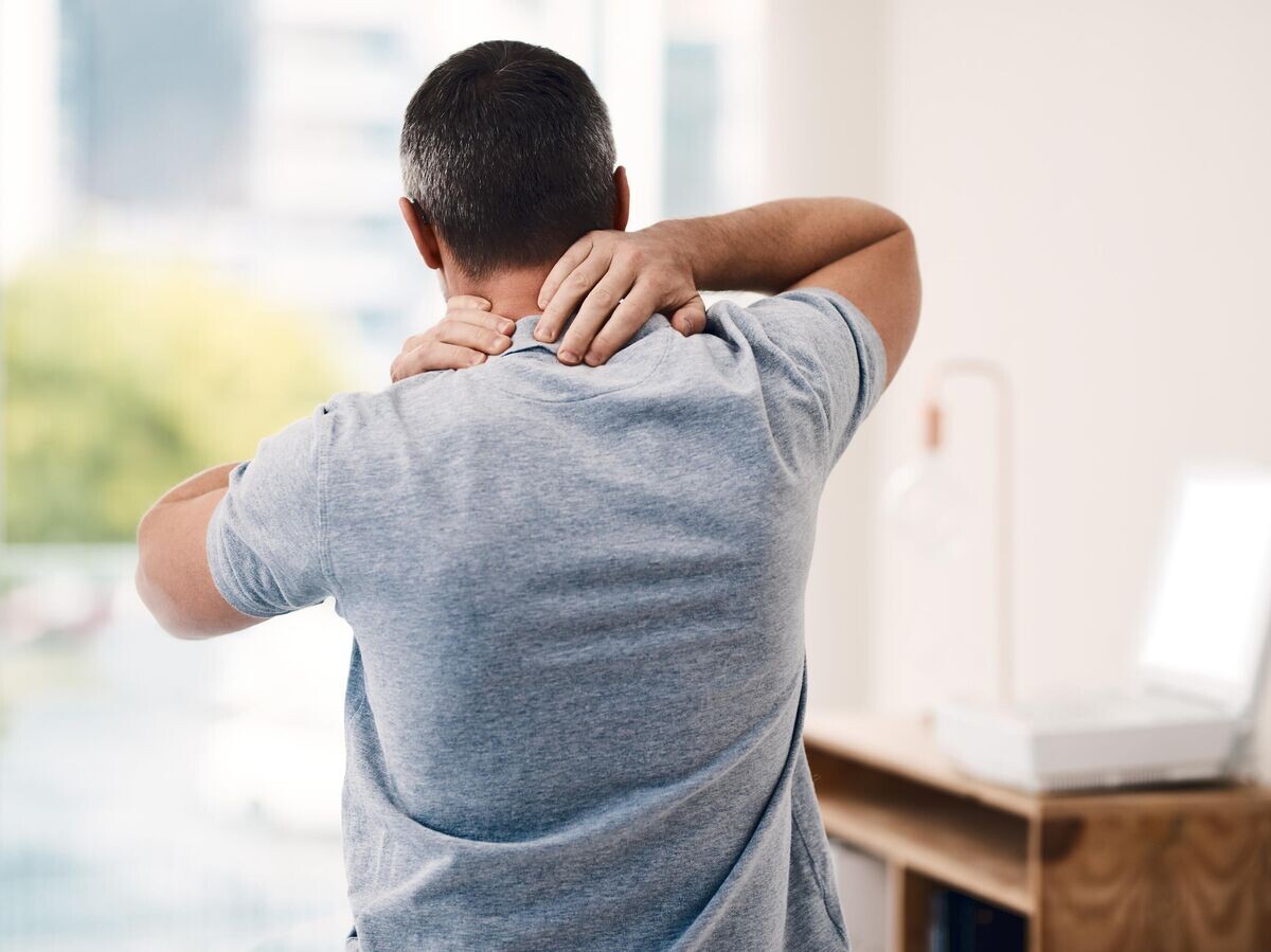    Боль в шее© iStock.com / PeopleImages