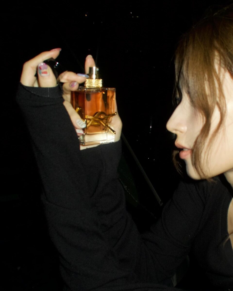    Сана из TWICEСоцсети