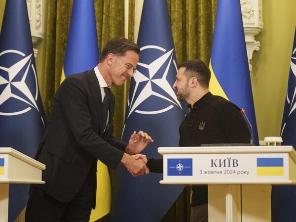    © AP Photo / Evgeniy Maloletka